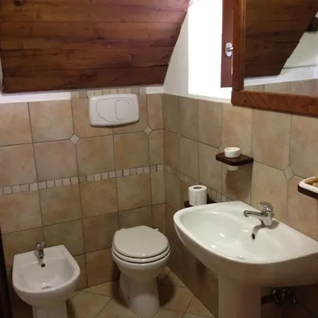 Ferienwohnung Fur 5 Personen Ca 80 Qm In Barete, Abruzzen Provinz L'aquila Apartment